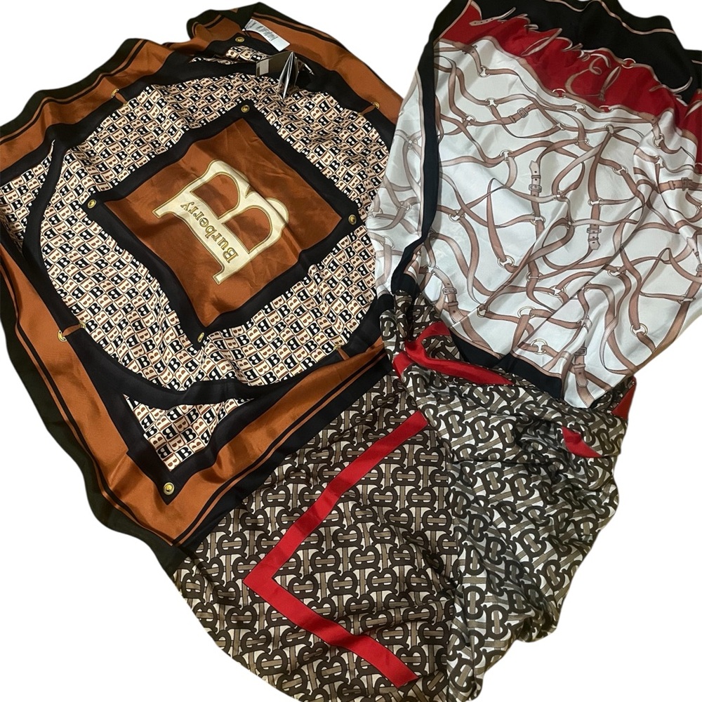 Rare Vintage Burberry Patterned Silk Scarf in Brown and Red. Extra long. BNWT